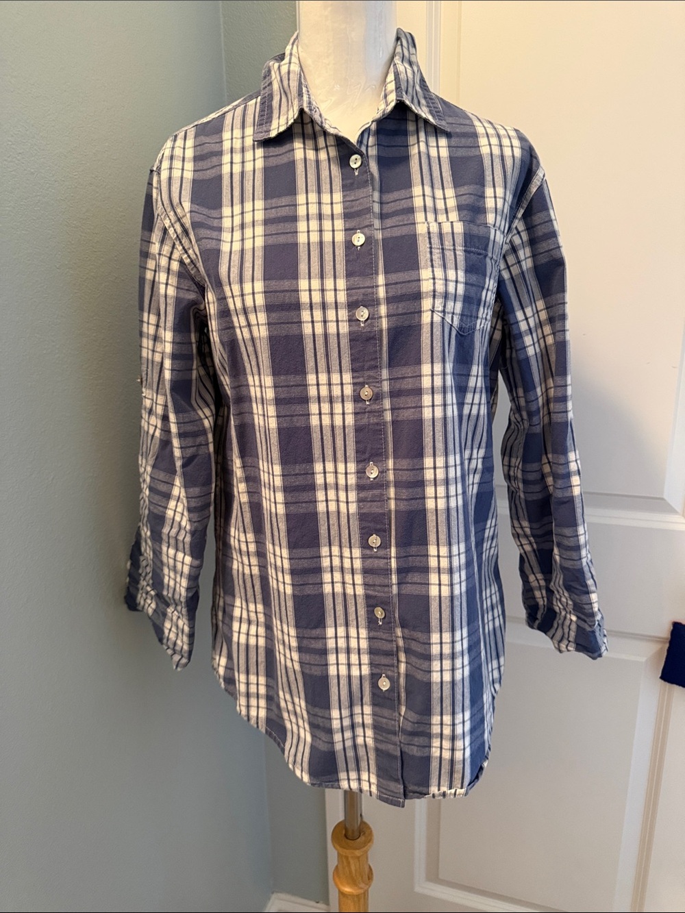 Faded Glory Blue and White Plaid Button-Down Shirt 4-6 Small